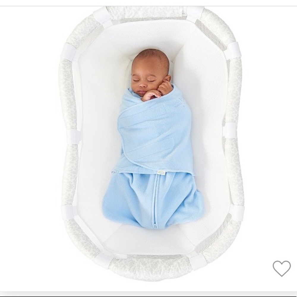HALO Bassinest Bassinet Infant Cuddle Insert